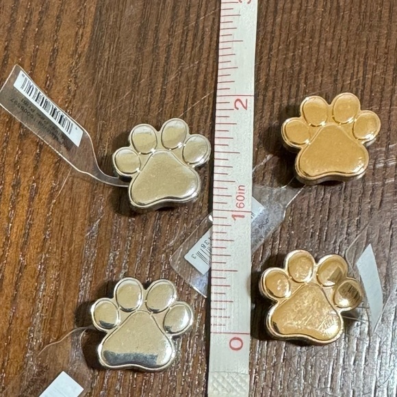 CROC JIBBITZ DOG PAW! 4 piece lot! Each retailing $6.99 - Picture 1 of 6